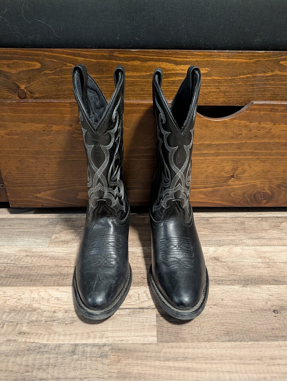 Laredo Women's Maddie Black Round Toe Western Boots 51110